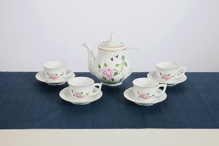 9头莲花茶具（手绘茶香）-产品中心-景德镇陶瓷集团有限责任公司
