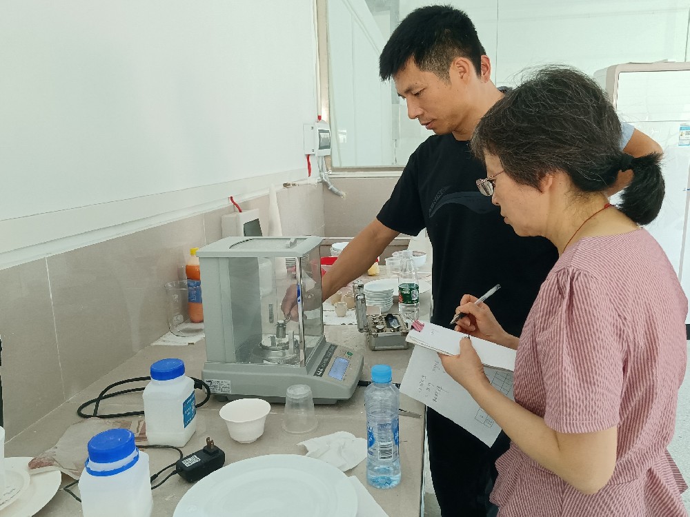 增强计量事情  提高产品质量-公司动态-景德镇陶瓷集团有限责任公司